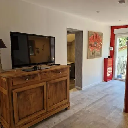 Le Coutelier Apartment *